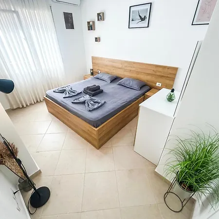 Harbor Light Apartamento *